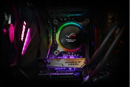 Liquid Asus ROG RYUO 240 RGB + Display